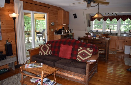 Great Cacapon House | Charming mountaintop cabin with hot tub, pool table, and breathtaking views