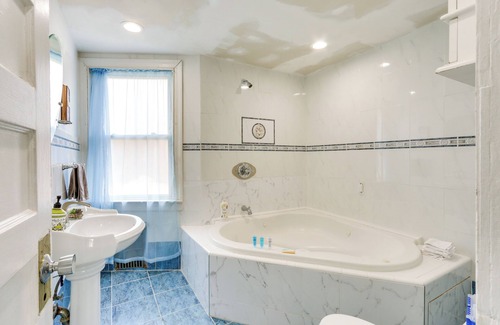 Forest Hill House | Charming Newark Home in Historic District!