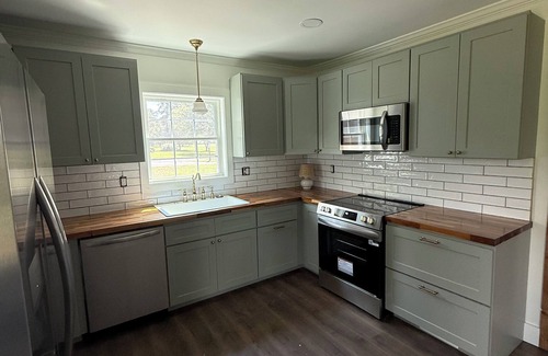 Arlington Cottage | Charming newly-renovated 3-bedroom cottage in the Heart of the Yadkin Valley!