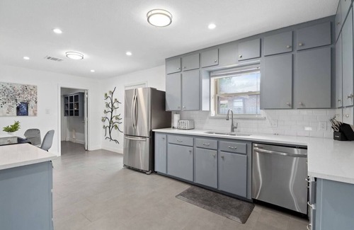 Northwest Dallas House | Charming newly renovated and newly furnished 3 bedroom, 3 full bath home within minutes of all of Dallas’ top sights.