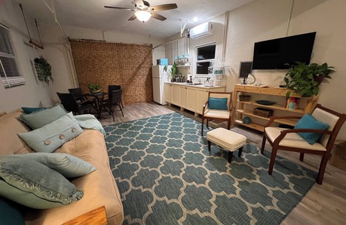 South Daytona Apartment | Charming Old Florida 1-bedroom apartment with WiFi, AC in lovely South Daytona