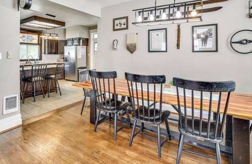 Paris House | Charming Paris House ~ 1 1/2 Mi to Canyon!