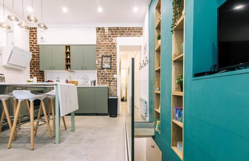 Epinettes Apartment | Charming Parisian Loft in Batignolles