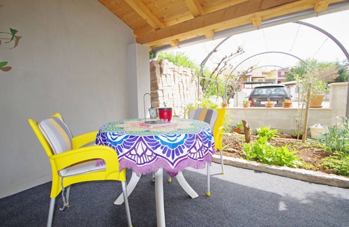 Stinjan Apartment | Charming pet friendly studio apartment in village Štinjan
