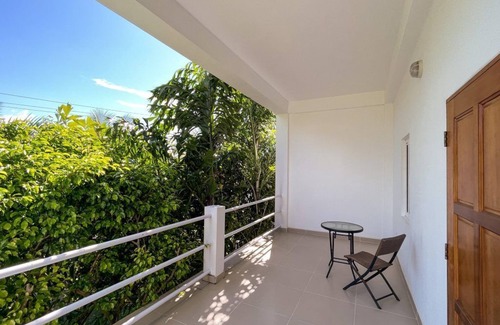 Caye Caulker Apartment | "Charming Private Balcony Studio: Your Perfect Retreat Awaits!"
