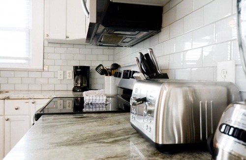 Northeast Virginia Beach House | Charming Private Home Near VB Boardwalk!