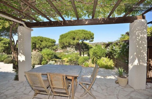 Sainte-Maxime House | Charming Provencal house, beautiful view, near beach, swimming pool, tennis court