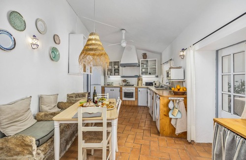 Sao Bras de Alportel Cottage | Charming 2 Bed Cottage with Private Pool and Wonderful Roof Terrace
