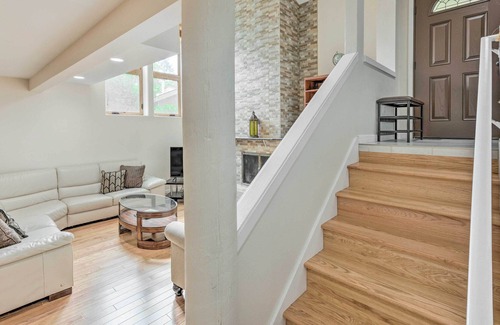 Overlake House | Charming Redmond Home: 14 Mi to Dtwn Seattle!