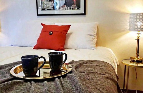 Cortez Hill House | Charming & Relaxing DOWNTOWN