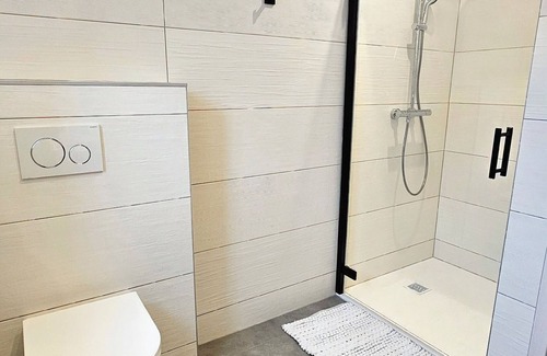Quartier Saint-Leon House | Charming Renovated House - Modern Comfort and Ideal Location 🌸
