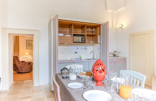 Patu Villa | Charming residence with large pool and park