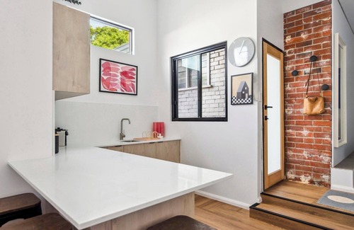 East Fremantle Apartment | Charming Riverside Studio in East Fremantle | Scandinavian Bliss