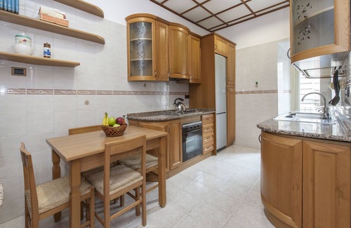 Esquilino Apartment | Charming Roma Apartment with 3 Bedrooms