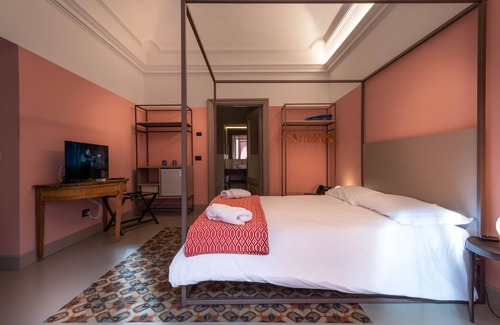 Catania City Centre Bed & Breakfast | charming rooms and parking in the heart of Catania city center