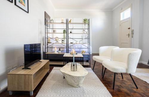 Sea Point Apartment | Charming Sea Point Studio