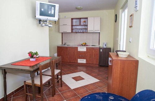 Kotor Municipality Apartment | Charming Seaside Escape in Kotor