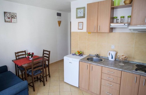 Kotor Municipality Apartment | Charming Seaside Escape in Kotor