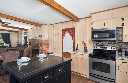 Ruidoso House | Charming Single-Level 2 Bedroom Home with Open Living Space