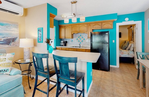 Sunset Beach Cottage | Charming, single-level cottage with a kitchen, enclosed yard, & fast WiFi