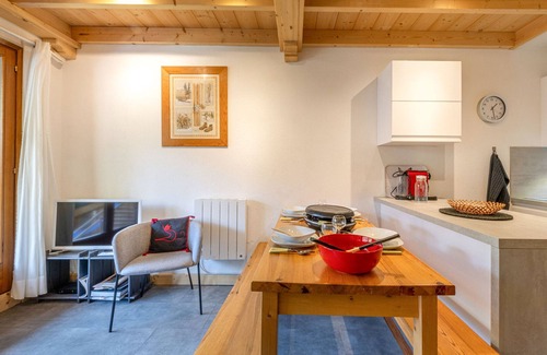 Val-d'Isere Apartment | Charming Ski-In/Ski-Out Duplex, WiFi, and Garage in Val-d'Isère