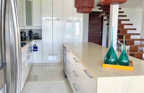 Providenciales Villa | Charming spacious 2-bedroom villa with AC, pool, ocean views in Providenciales