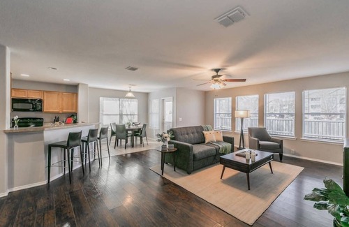 Keller House | Charming Spacious 3BR Retreat ~ Community Pool!