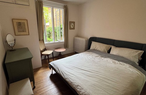 Bickford Park Apartment | Charming, spacious ground floor apartment with garden