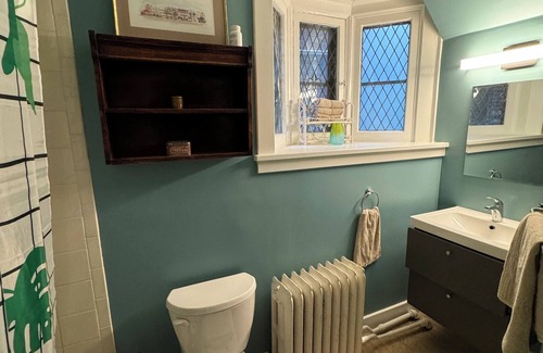 Bickford Park Apartment | Charming, spacious ground floor apartment with garden
