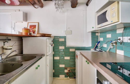 Strasbourg -Saint-Denis Apartment | Charming split-level Flat near Canal Saint-Martin