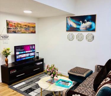 West Edmonton Apartment | Charming Stay & Cozy Retreat by Bansari Homes in Edmonton- YEG