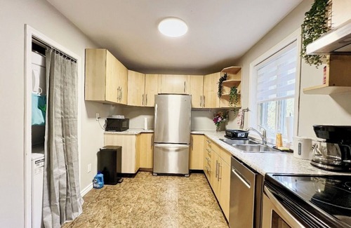 Richmond Hill House | Charming Stay In the Heart of Richmond Hill