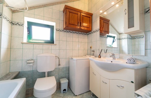 Selca House | Charming stone house with exclusive complete equipment, fully air conditioned