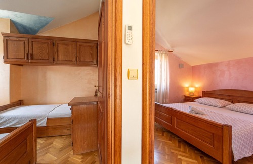 Selca House | Charming stone house with exclusive complete equipment, fully air conditioned