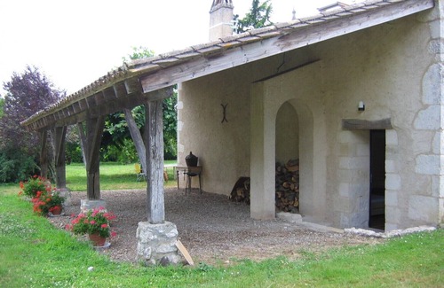 Montcaret House | Charming stone house XIXth beautiful pool services, garden, courtyard.