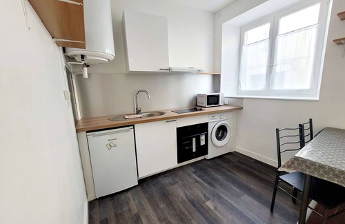 Boulogne-Centre Apartment | Charming Studio with Wifi in City Center