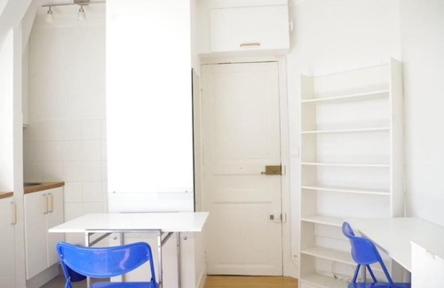 Quartier de l'Ecole-Militaire Apartment | Charming studio close to the Hotel des Invalides