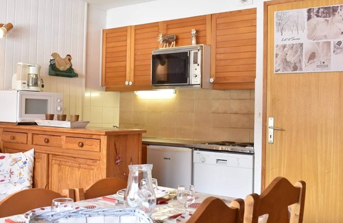 Meribel Centre Apartment | Charming Studio for 4 in Meribel, Near Slopes and Shops