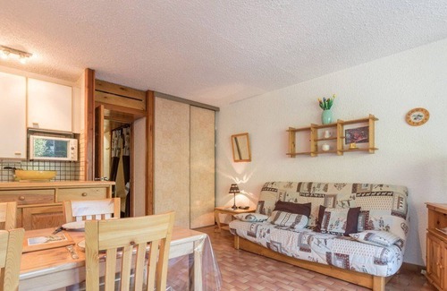 Saint-Chaffrey Apartment | Charming Studio with Mountain Views, Balcony, Private Parking, and Ski Locker - Serre-Chevalier
