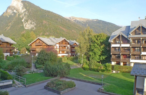Samoens Apartment | Charming Studio in Central Samoëns with Mountain Views, Ski Storage, and Private Parking
