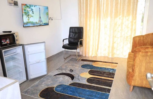 Mtwapa Apartment | Charming studio in delightful Mtwapa with AC