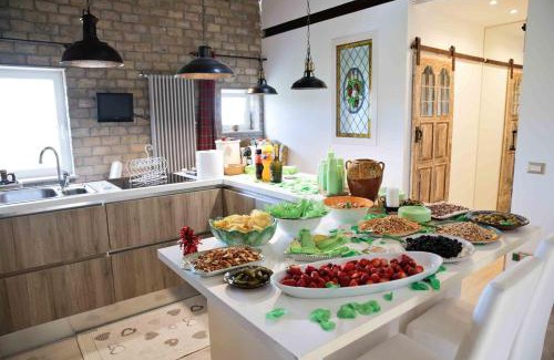 Vignanello Apartment | Charming Studio in Vignanello with Private Balcony - 130 sq m