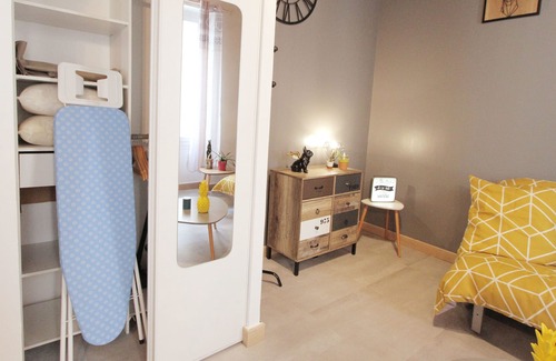 Les Chartreux Apartment | Charming Studio Near Parc Longchamp