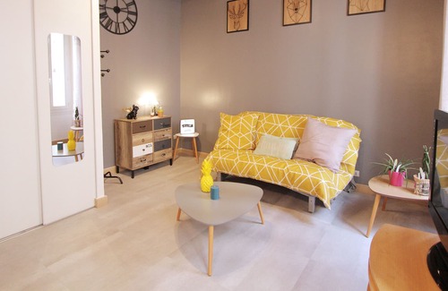 Les Chartreux Apartment | Charming Studio Near Parc Longchamp