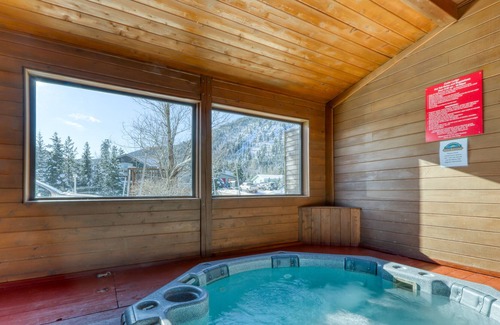 Frisco Apartment | Charming studio w/shared lounge and hot tub! One block from Downtown!