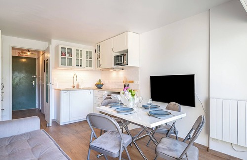 Morbihan Apartment | Charming studio with garden by the sea in Carnac-Plage