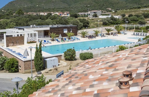 Belgodere House | Charming summer-decorated holiday home in Northern Corsica