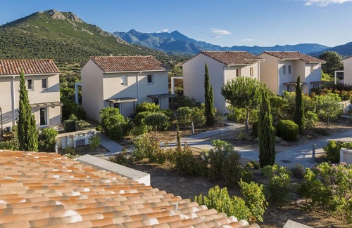 Belgodere House | Charming summer-decorated holiday home in Northern Corsica
