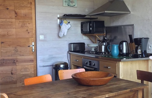Salies-de-Bearn Cottage | Charming summer cottage, special et quiet green setting, 500m from thermal baths