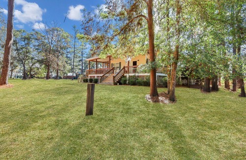 Valona House | Charming Tabby House 3-bedroom house with AC and WiFi in Townsend/Shellman Bluff